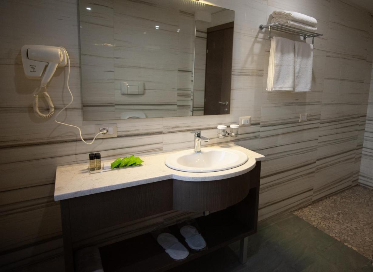 Agsel Hotel & Spa Tiranë Luaran gambar